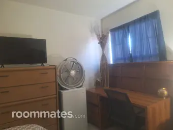 Room for rent in Alexandria, VA $950, townhouse