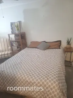 Room for rent in Alexandria, VA $950, townhouse