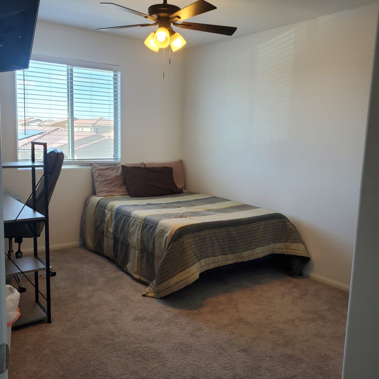 Profile photo 6 of 12