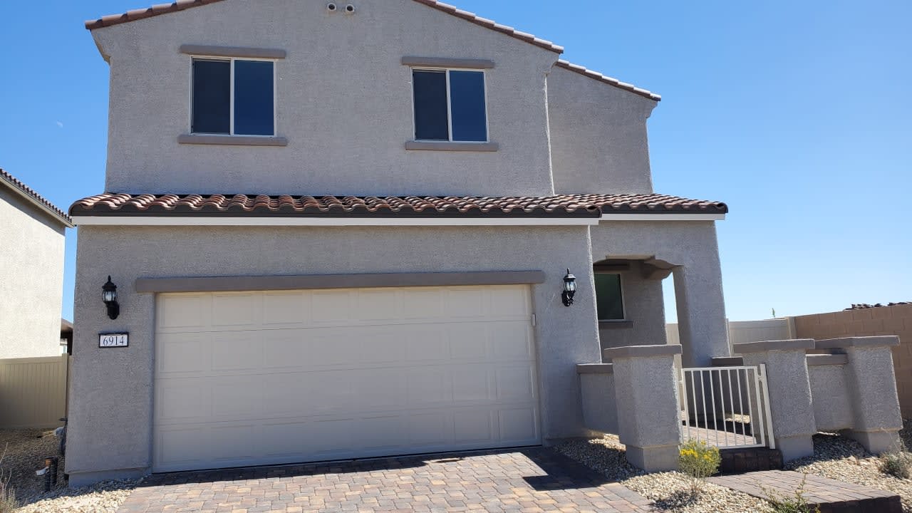 Profile photo 2 of 12