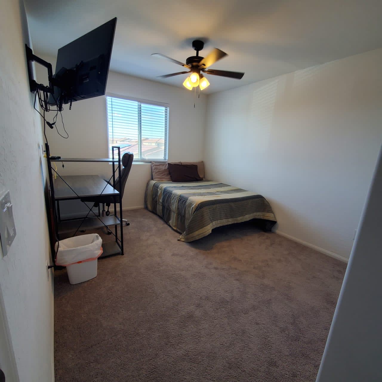 Profile photo 9 of 12