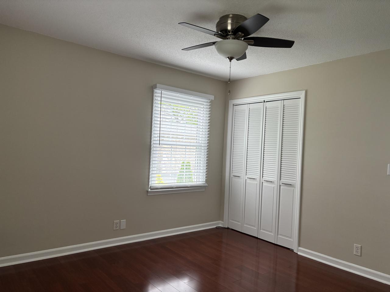 Profile photo 3 of 6