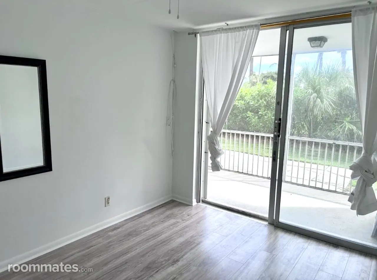 Profile photo 5 of 17