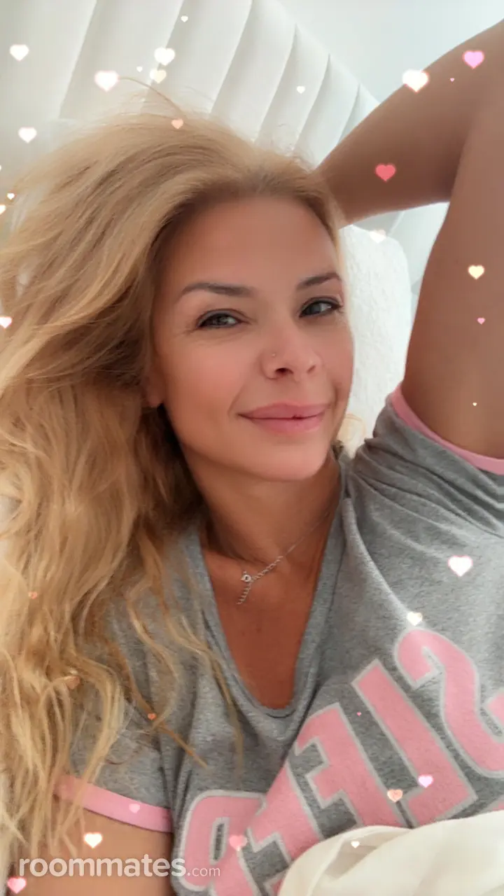 Profile photo 14 of 17