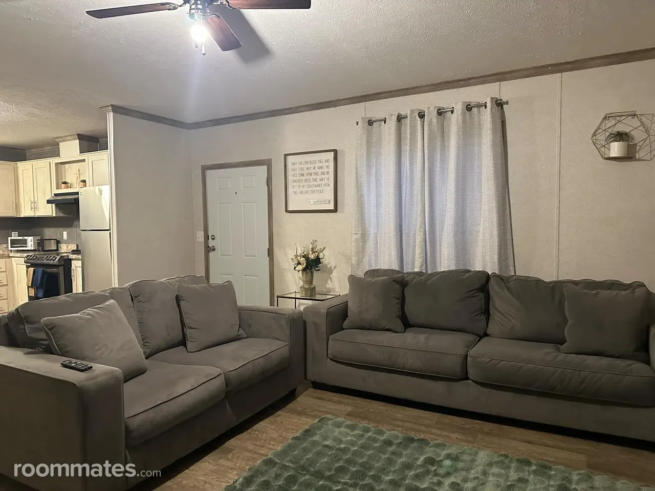 Profile photo 2 of 11