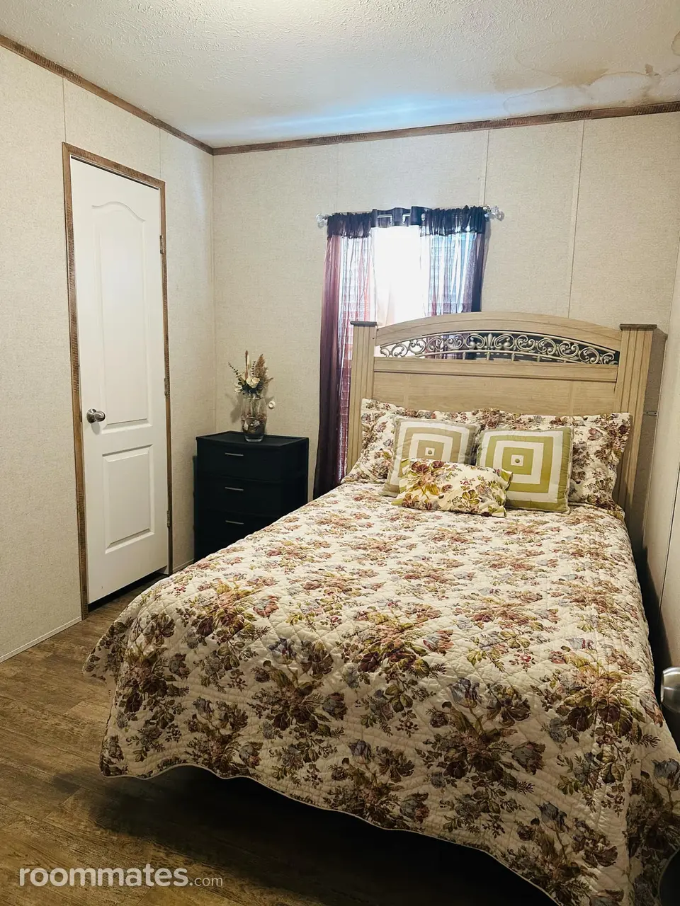 Profile photo 9 of 11