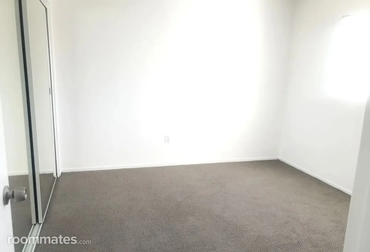 Profile photo 3 of 7