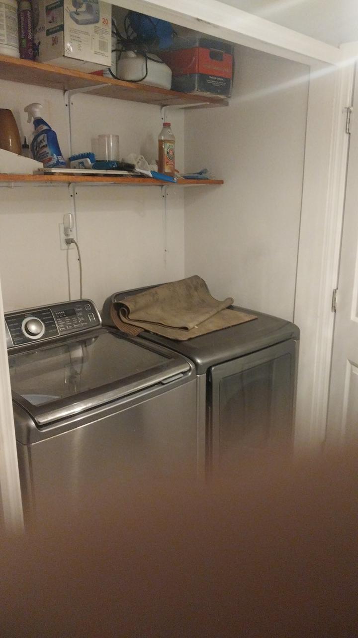 Profile photo 9 of 16