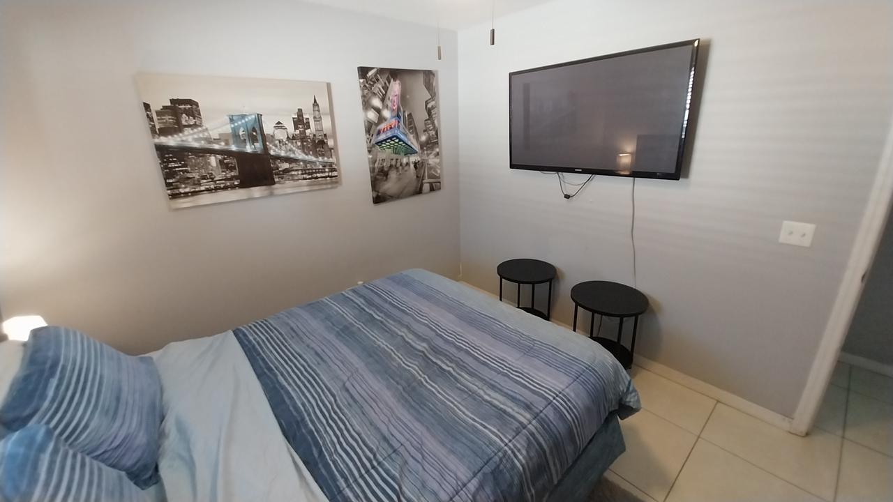 Profile photo 5 of 16