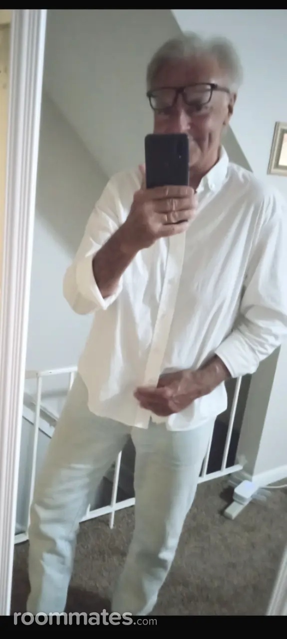 Profile photo 11 of 13