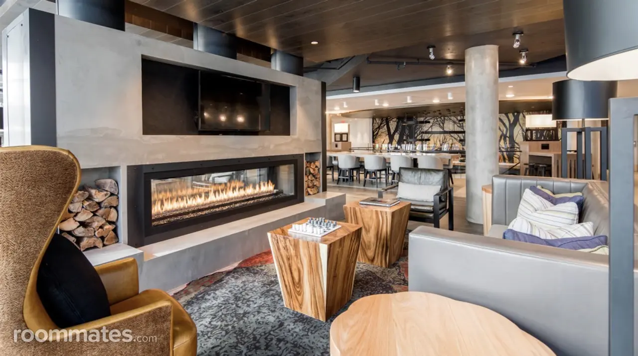 Profile photo 4 of 7