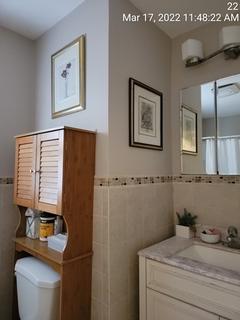 Room for rent in Shirley, NY $1000, house