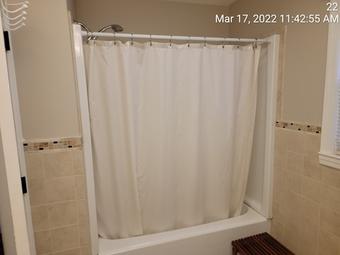 Room for rent in Shirley, NY $1000, house