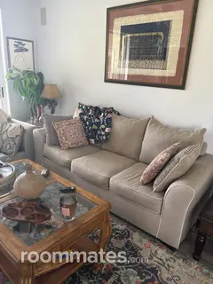 Room for rent in Sarasota, FL $1000, condo