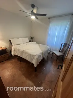 Room for rent in Long Beach, MS $500, house