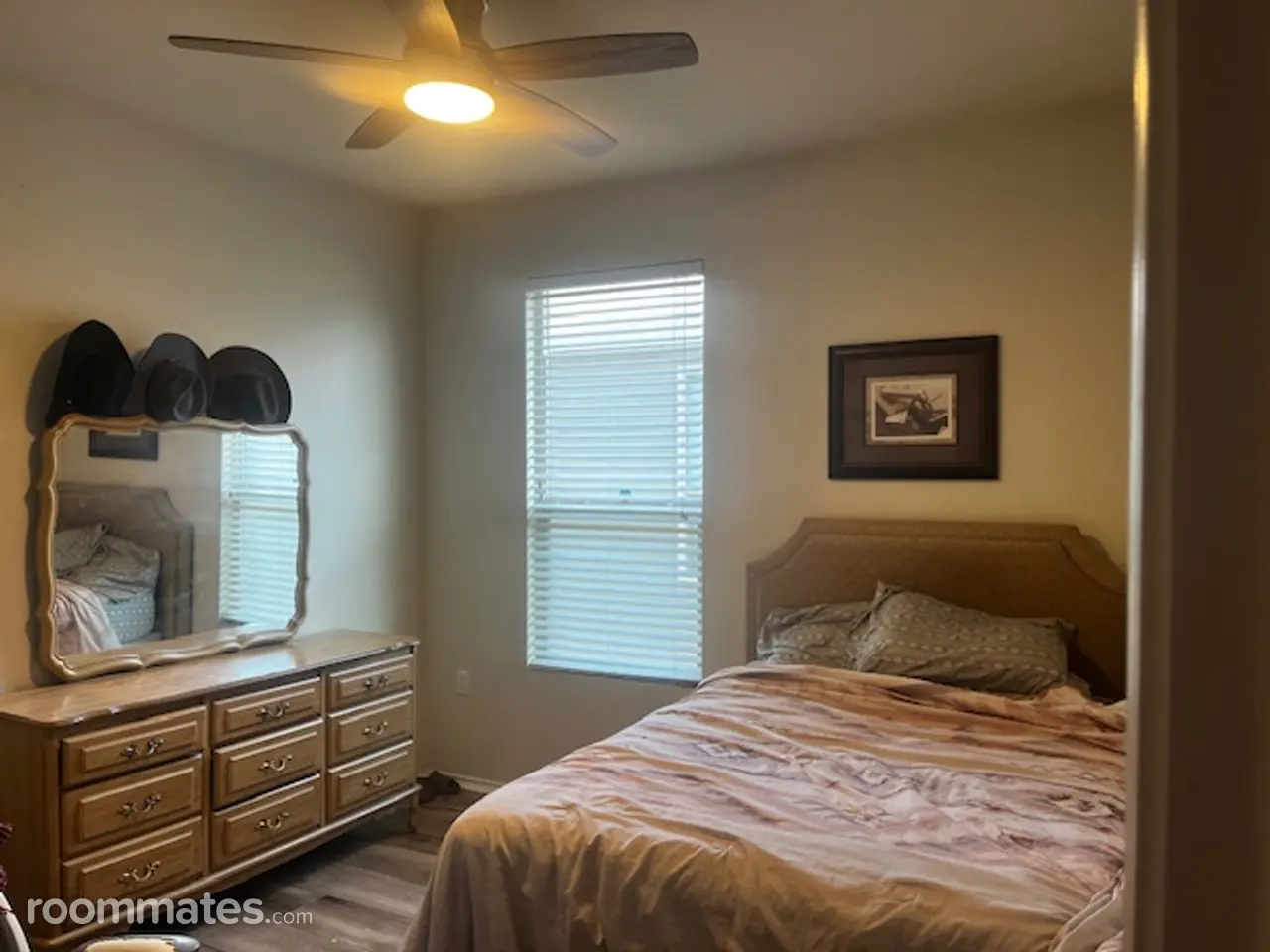 Profile photo 3 of 9