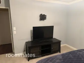 Room for rent in Santa Clarita, CA $1200, house