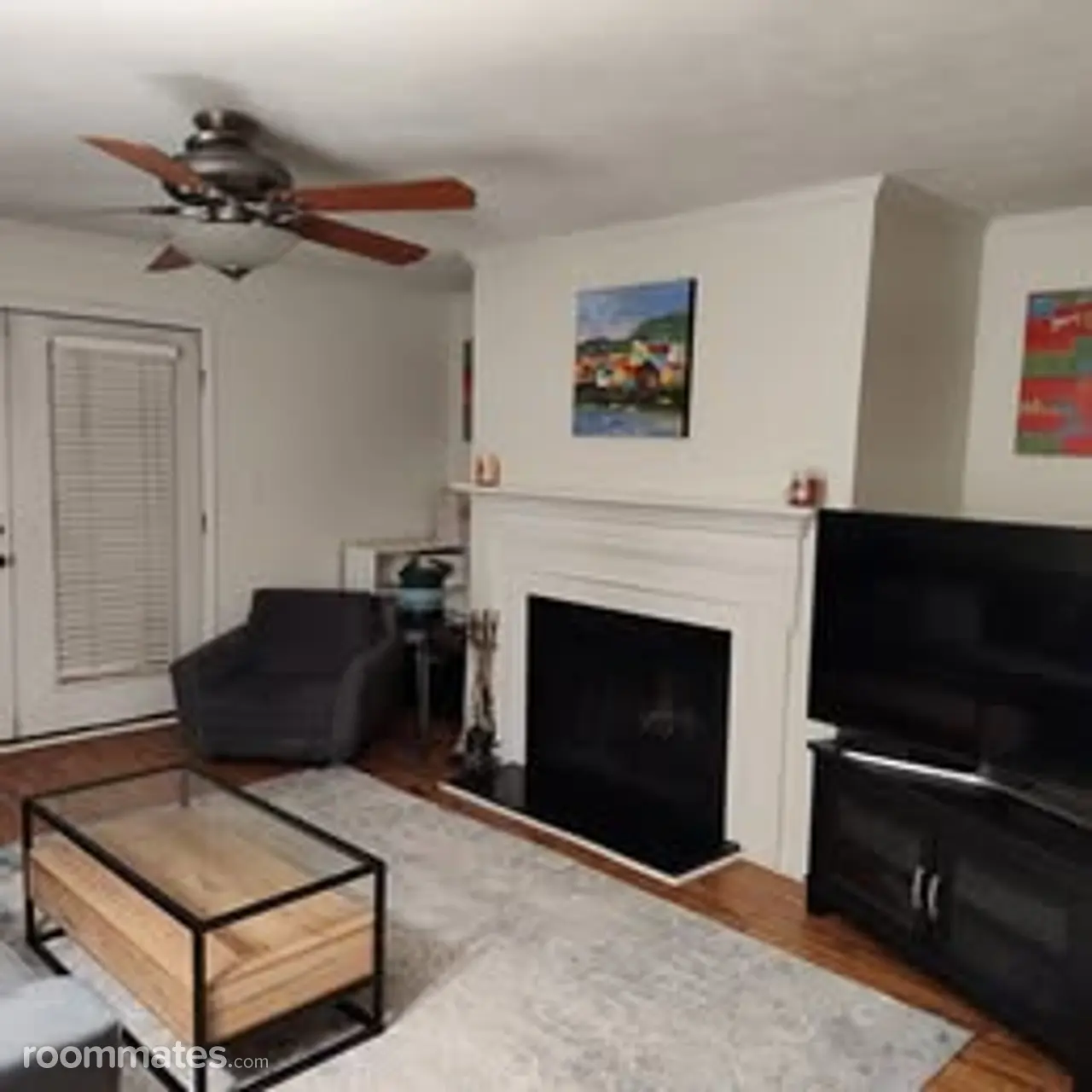 Profile photo 1 of 6