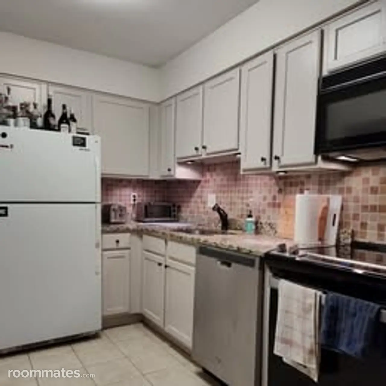 Profile photo 3 of 6