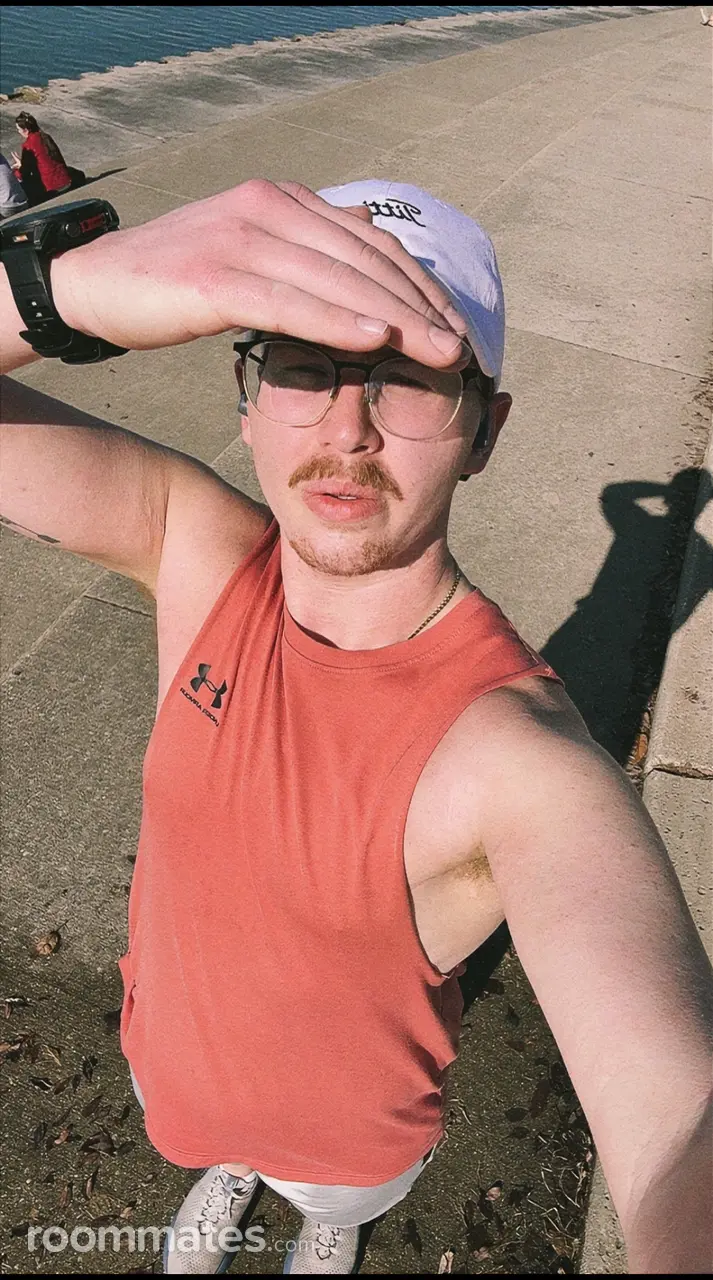 Profile photo 1 of 1