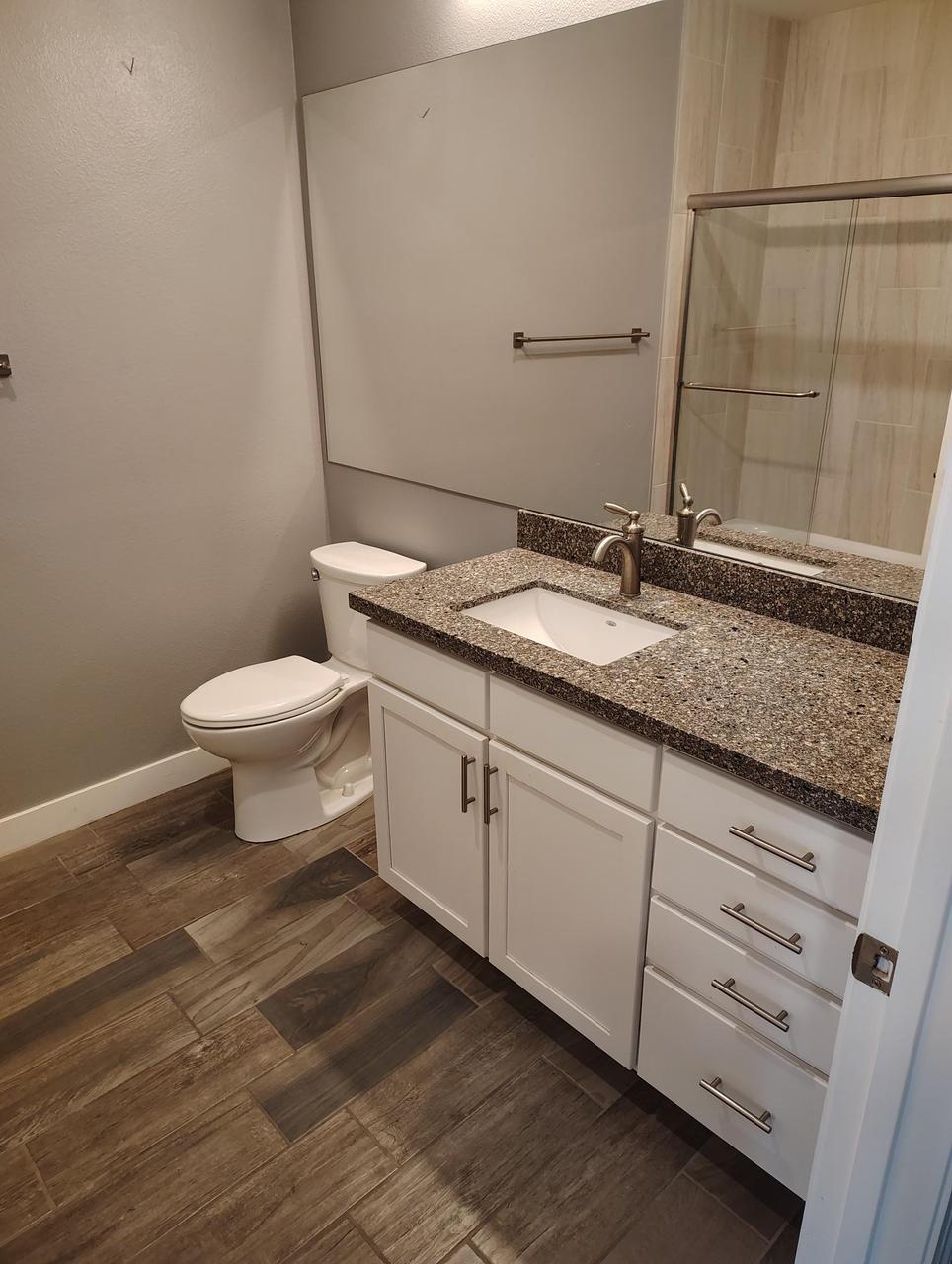 Profile photo 8 of 12