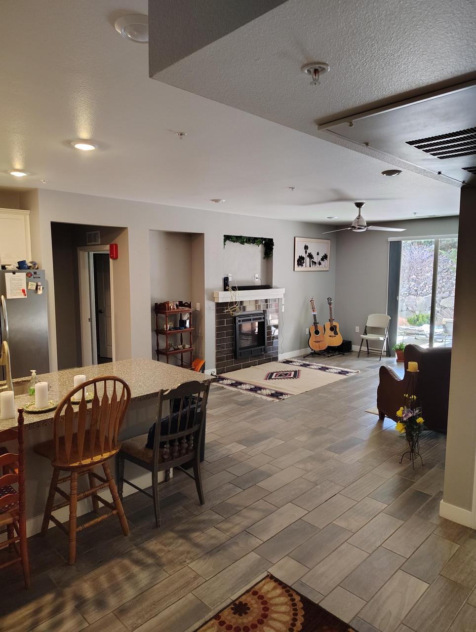 Profile photo 6 of 12