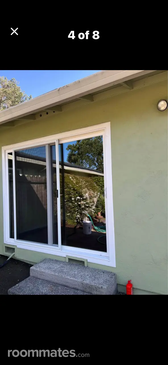 Profile photo 6 of 9