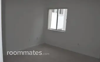 Room for rent in Frederick, MD $700, condo