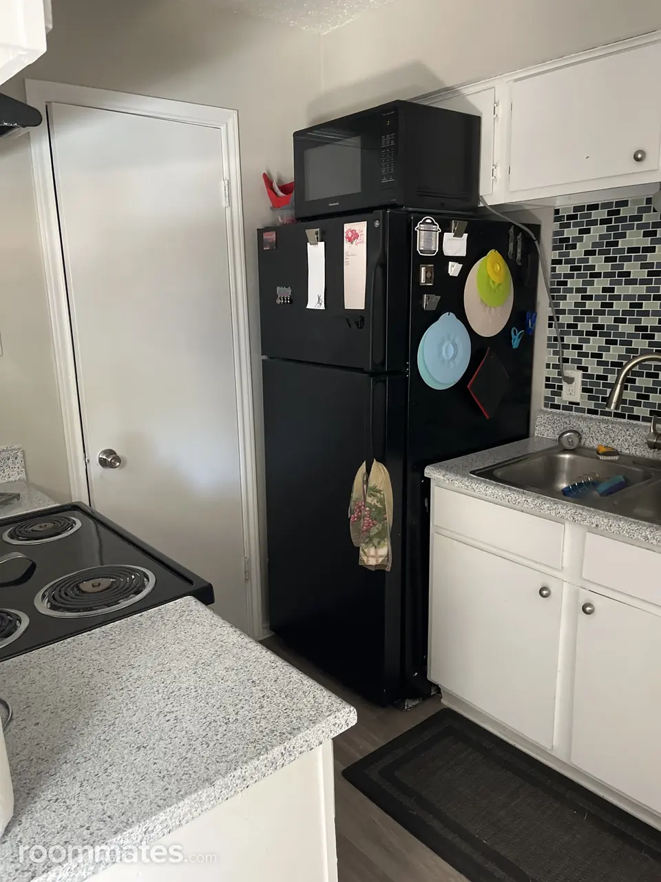 Profile photo 7 of 12