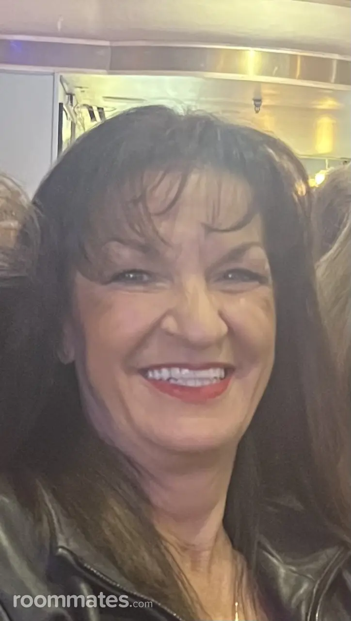 Profile photo 9 of 12