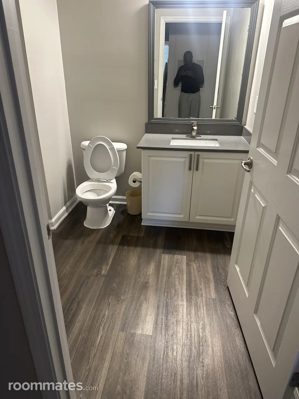 Profile photo 4 of 10