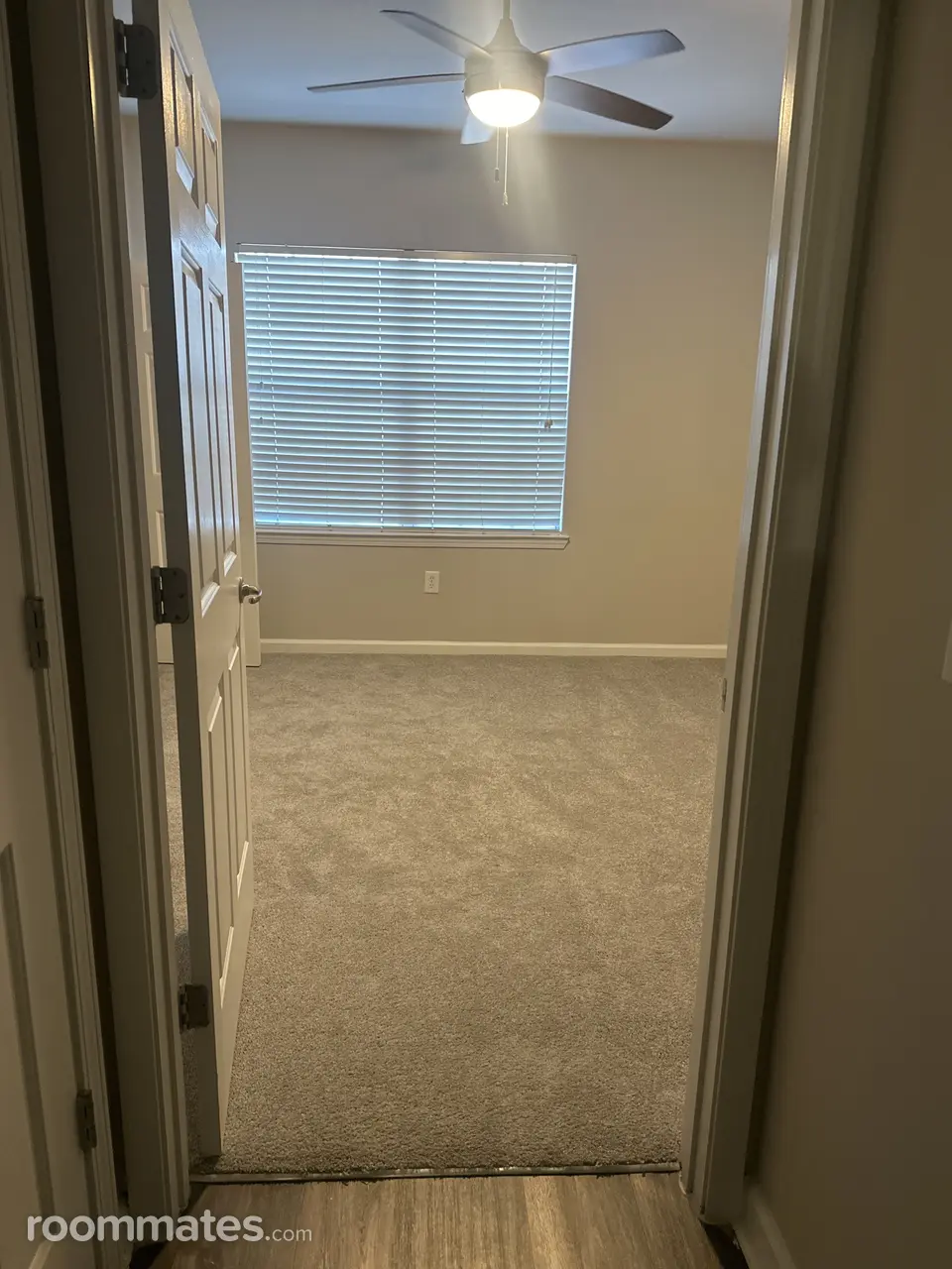 Profile photo 1 of 10