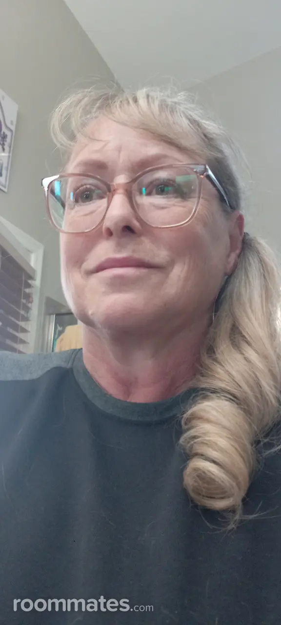 Profile photo 19 of 19