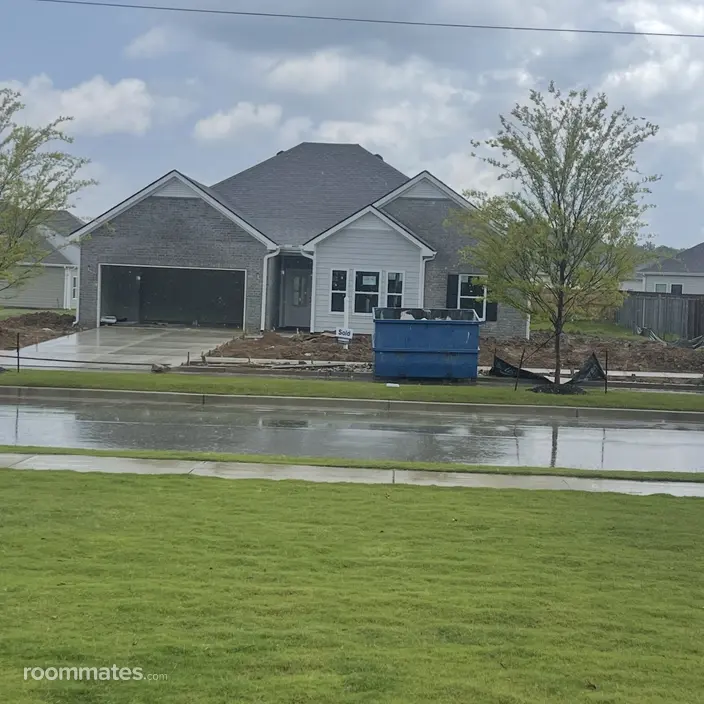Room for rent in Oakland, TN $1035, house