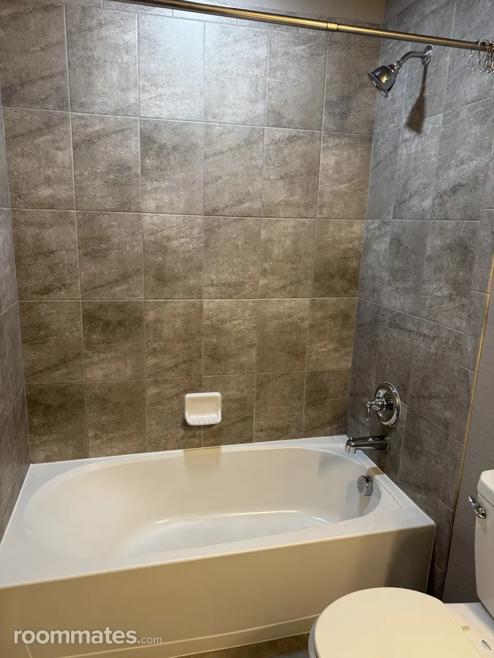 Profile photo 7 of 14