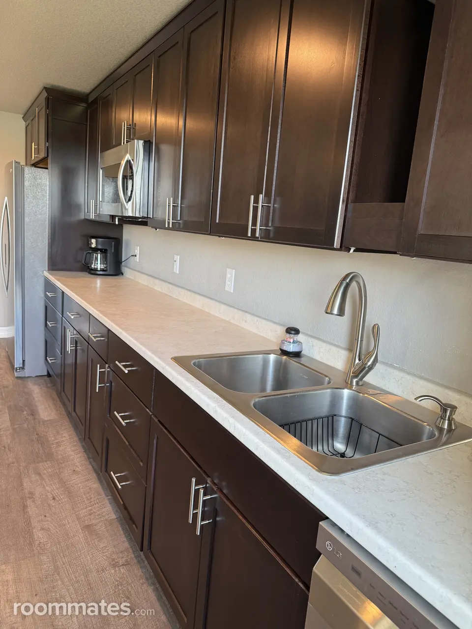 Profile photo 6 of 14