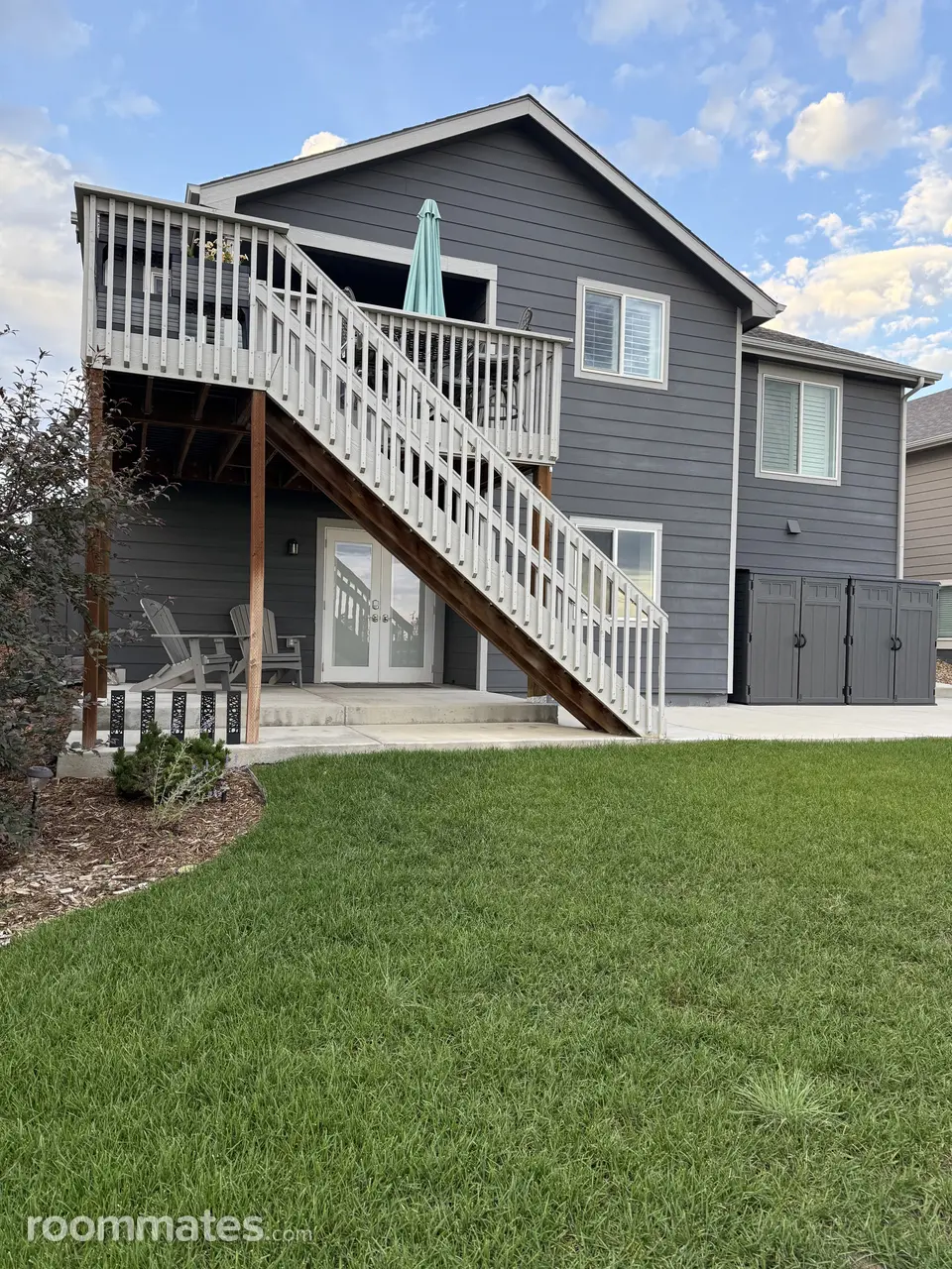 Profile photo 1 of 14