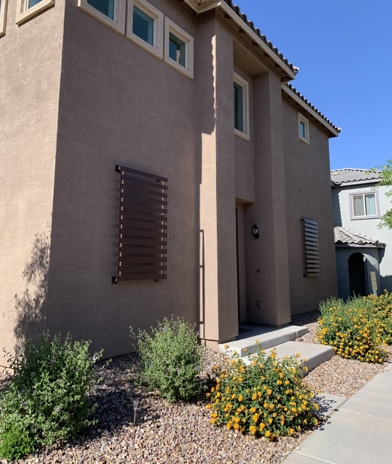 Profile photo 7 of 10