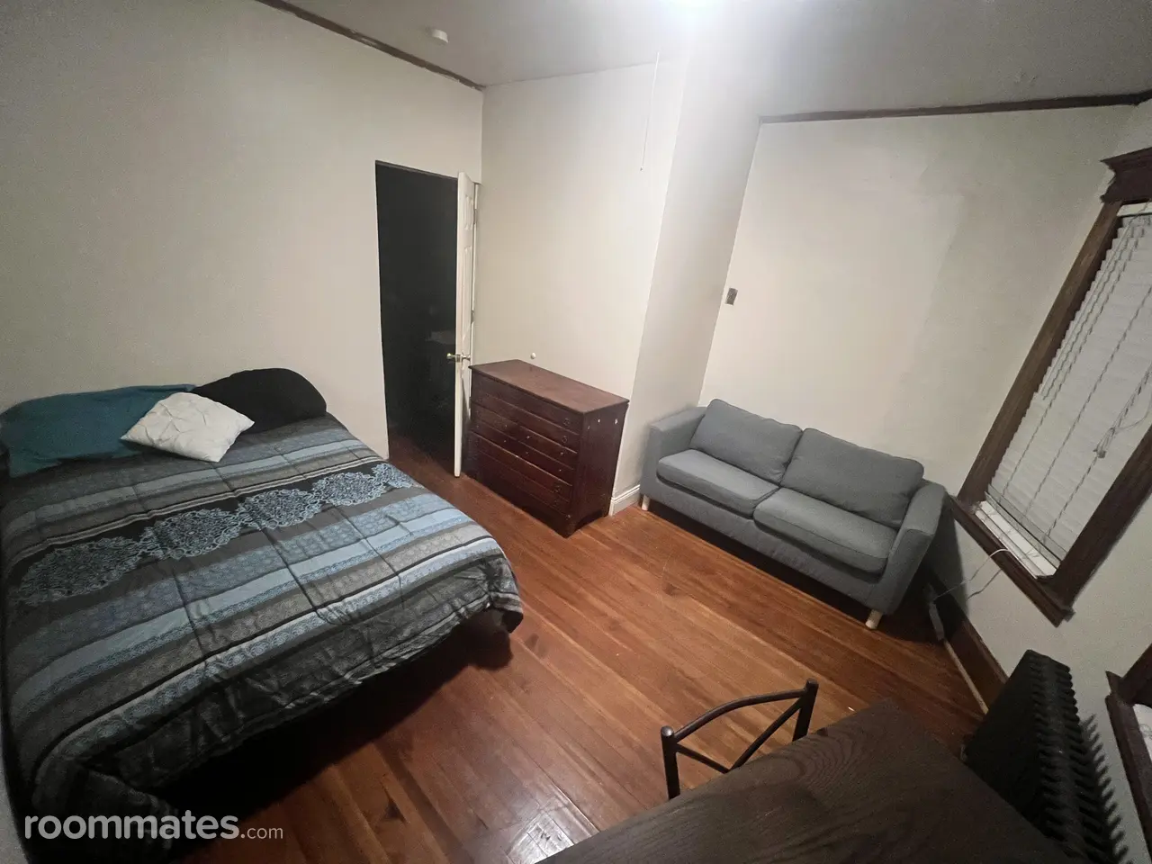 Profile photo 12 of 13