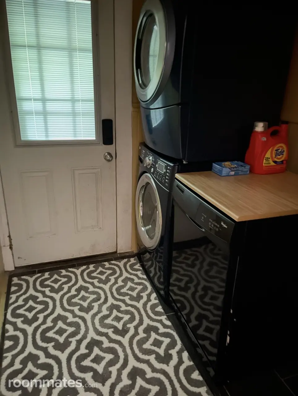 Profile photo 11 of 13