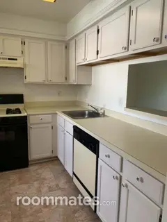 Room for rent in Mays Landing, NJ $1000, condo