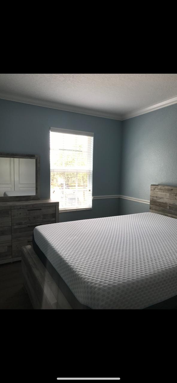 Profile photo 4 of 7