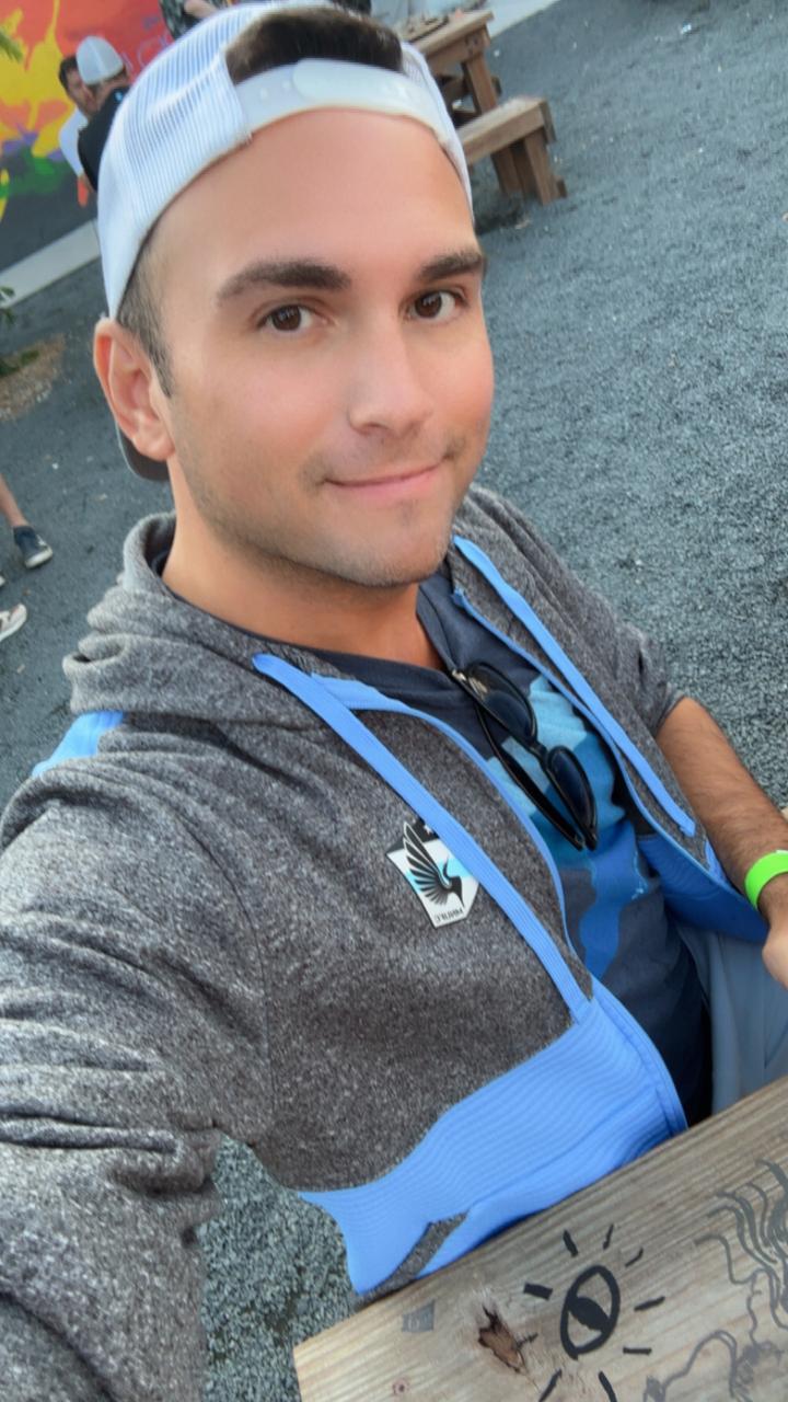 Profile photo 6 of 8