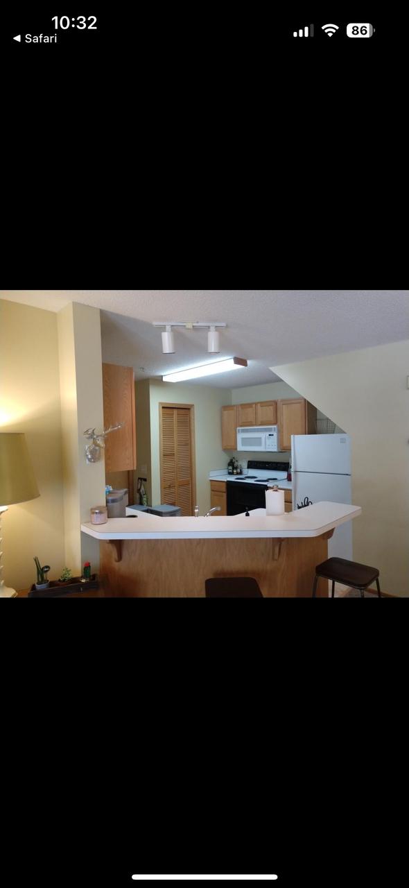 Profile photo 3 of 8