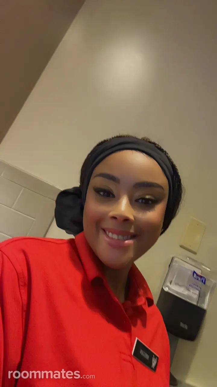 Profile photo 2 of 4