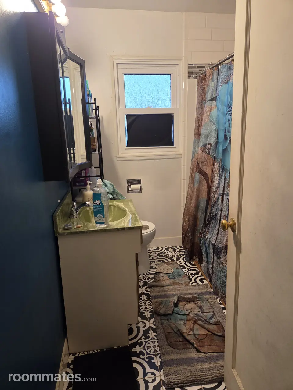 Profile photo 1 of 9