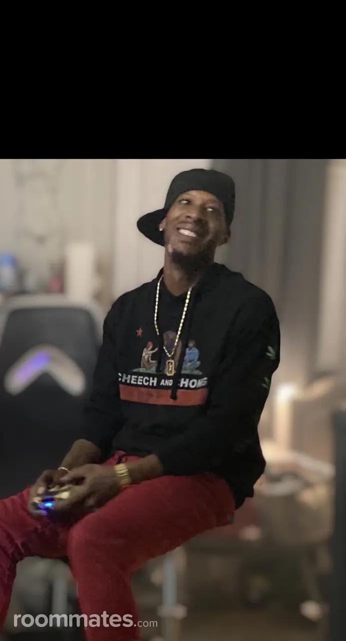 Profile photo 1 of 1