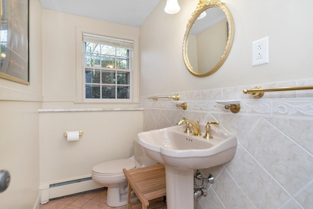 Profile photo 6 of 11