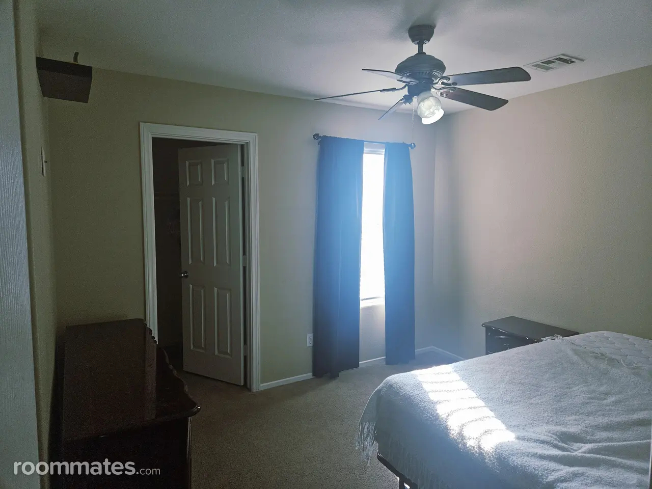 Profile photo 4 of 9