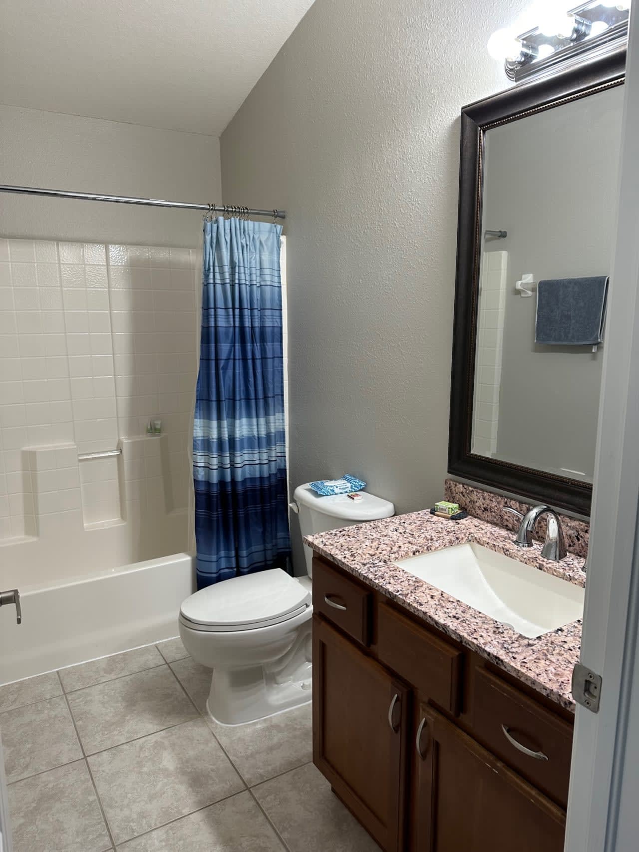 Profile photo 5 of 6